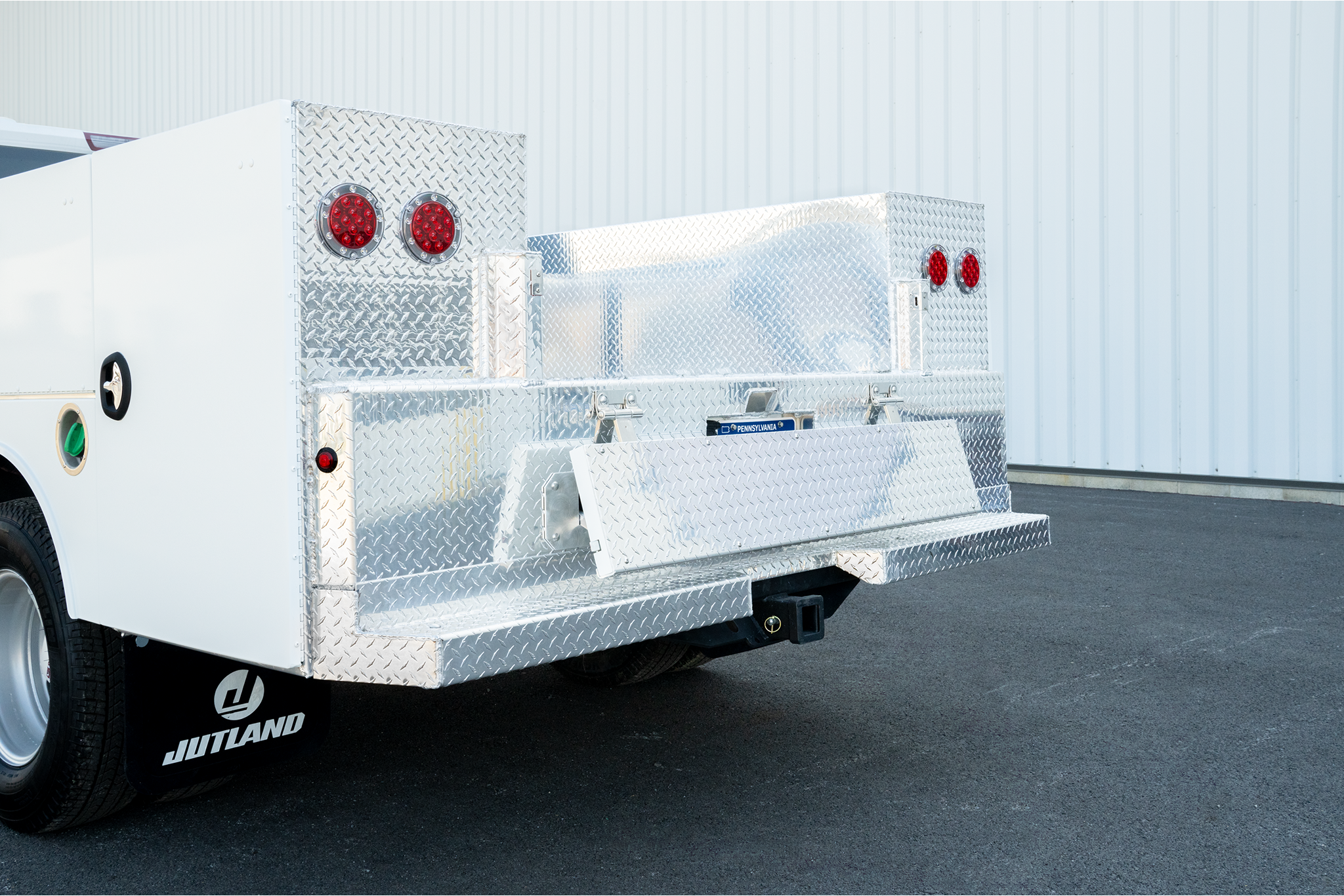 Jutland Truck Bodies: 40 Series Service Body Options Jutland Truck Bodies: 40 Series Service Body Options