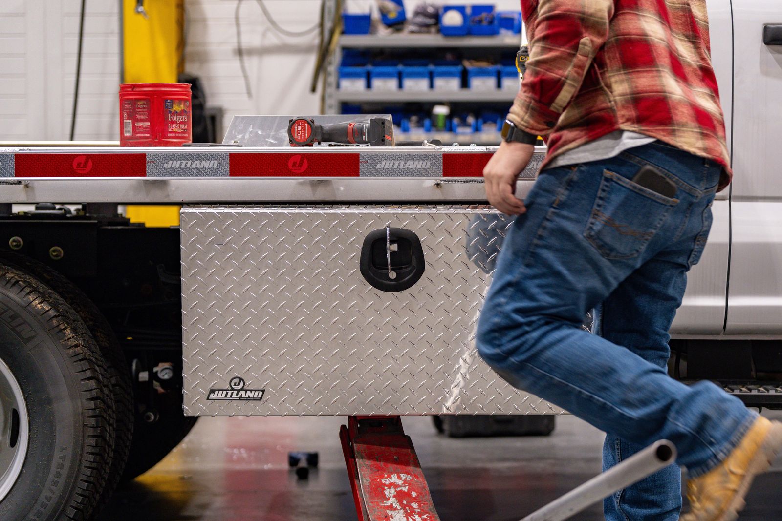 Aluminum Strength That Lasts.
